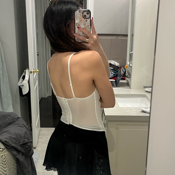 GARAGE white lace corset top - Picture 3 of 6